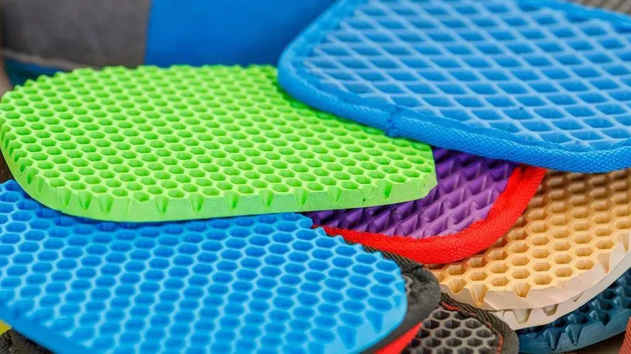 Mengenal Plastik Ethylene Vinyl Acetate (EVA) dan Pengaplikasiannya | Tokoplas.com